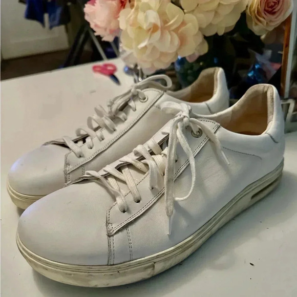 Men’s Birkenstock white leather athletic casual shoes Sz 45